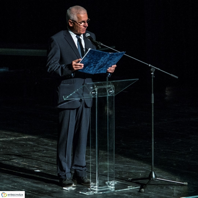 Ünnepi megemlékezés a Váci Mihály Kulturális Központban