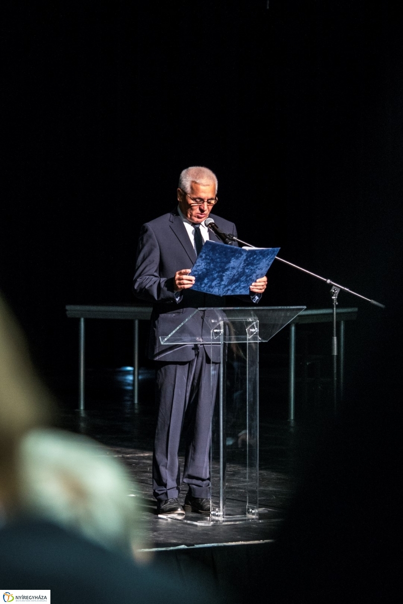 Ünnepi megemlékezés a Váci Mihály Kulturális Központban