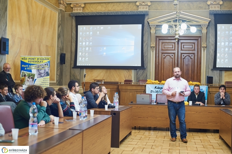 Kárpát-medencei diákönkormányzatok - fotó Szarka Lajos