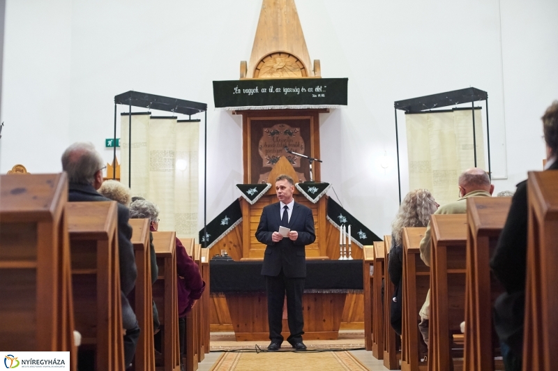 Előadás a reformációról Sóstón - fotó Szarka Lajos