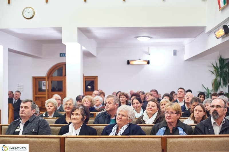 Előadás a reformációról Sóstón - fotó Szarka Lajos