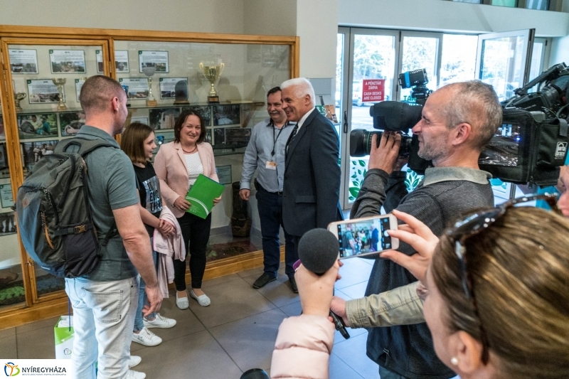 Megérkezett az 500.000. látogató a Nyíregyházi Állatparkba