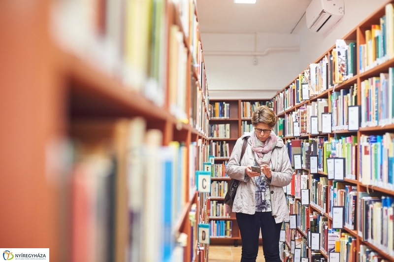 Vécsey utcai fiókkönyvtár átadása - fotó Szarka Lajos