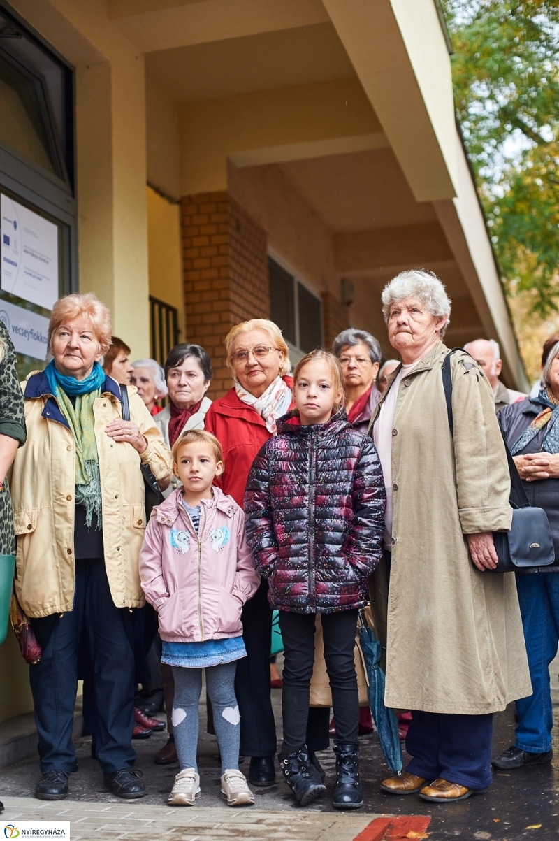Vécsey utcai fiókkönyvtár átadása - fotó Szarka Lajos