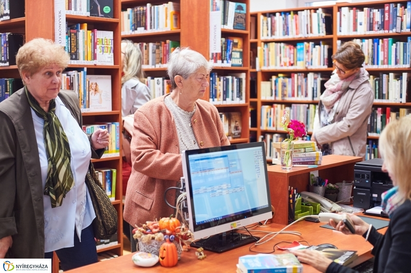 Vécsey utcai fiókkönyvtár átadása - fotó Szarka Lajos