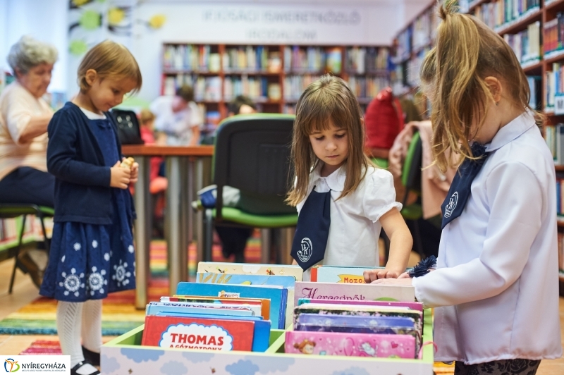 Vécsey utcai fiókkönyvtár átadása - fotó Szarka Lajos