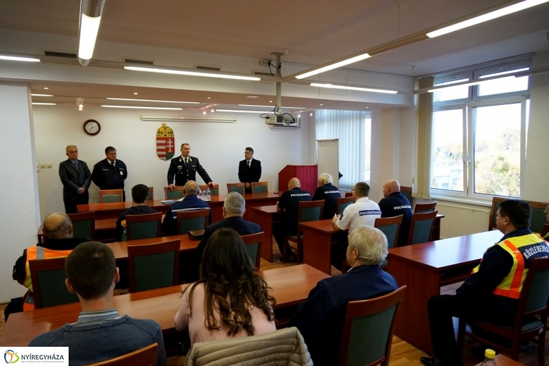 Kitüntetéseket vehettek át polgárőreink - fotó Kohut Árpád