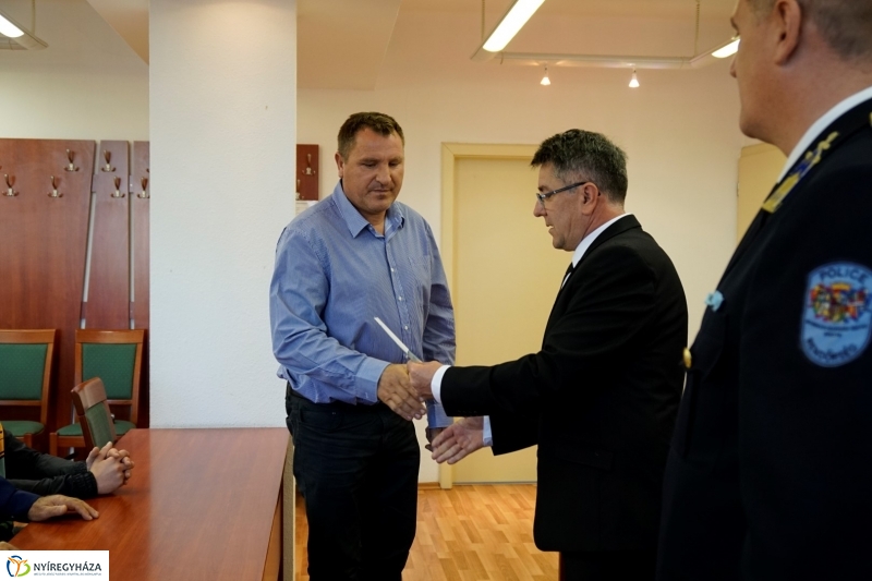 Kitüntetéseket vehettek át polgárőreink - fotó Kohut Árpád