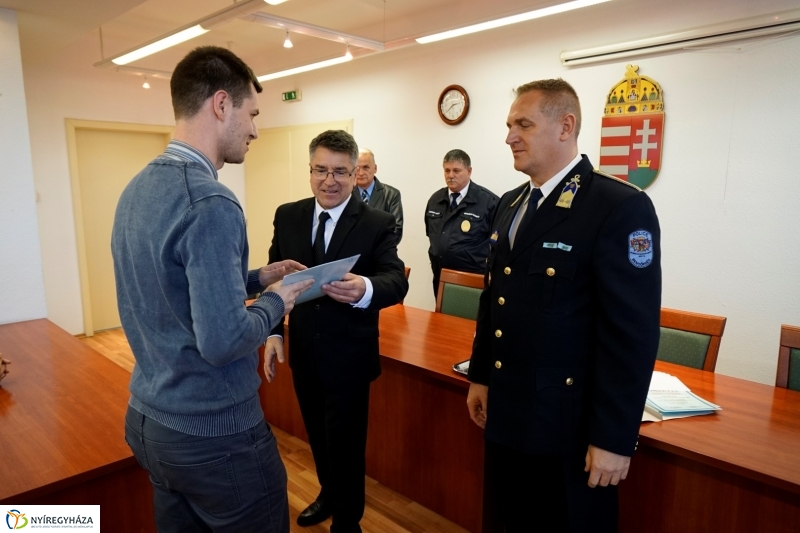 Kitüntetéseket vehettek át polgárőreink - fotó Kohut Árpád