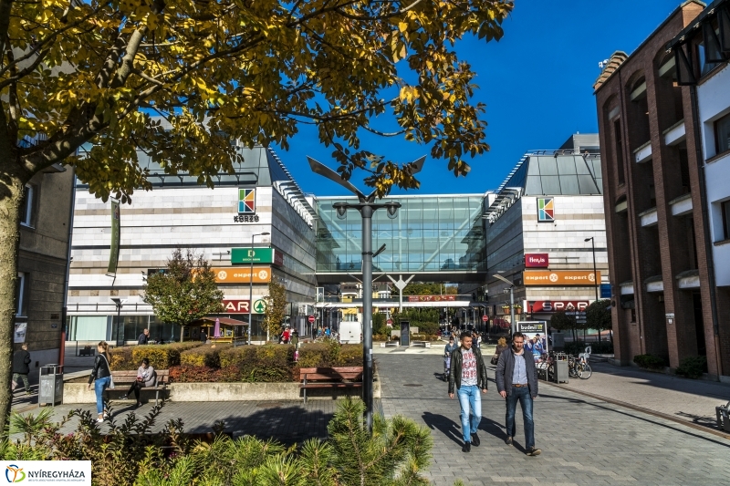 Őszi séta Nyíregyháza belvárosában - fotó Kohut Árpád
