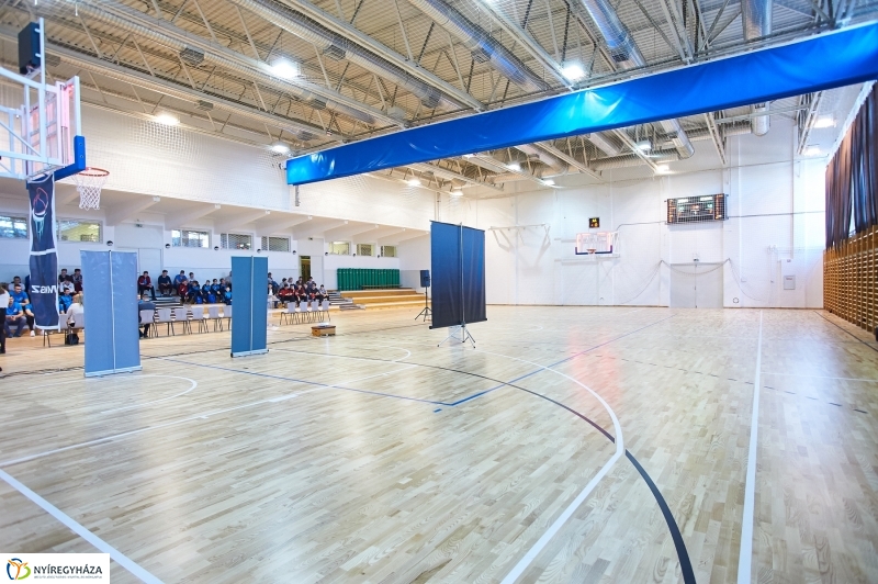 Tornaterem átadás a Zrínyiben - fotó Szarka Lajos