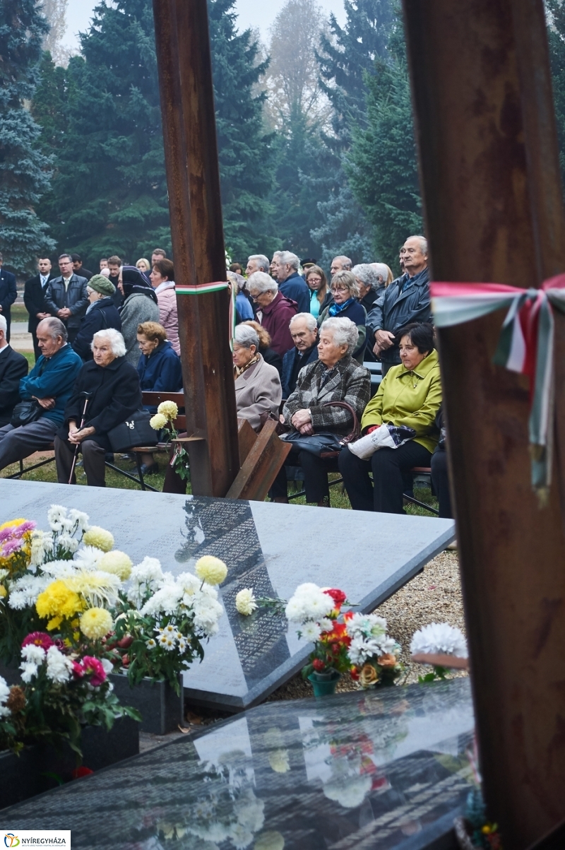 Elhurcoltakra emlékeztek 2018 - fotó Szarka Lajos
