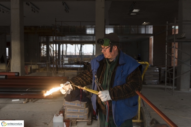 Így épült a Pangea 1.