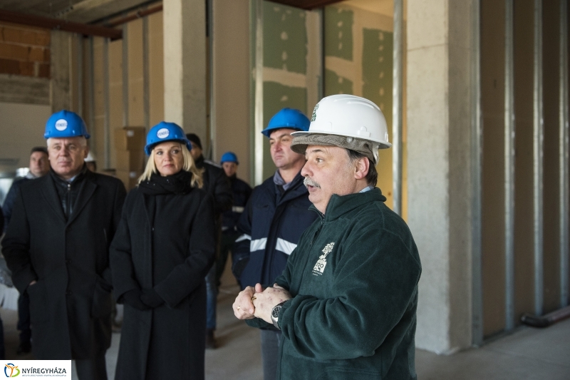 Így épült a Pangea 1.