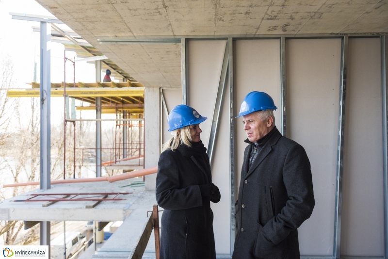 Így épült a Pangea 1.