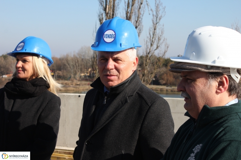 Így épült a Pangea 4.