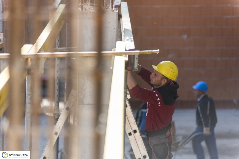 Így épült a Pangea 6.