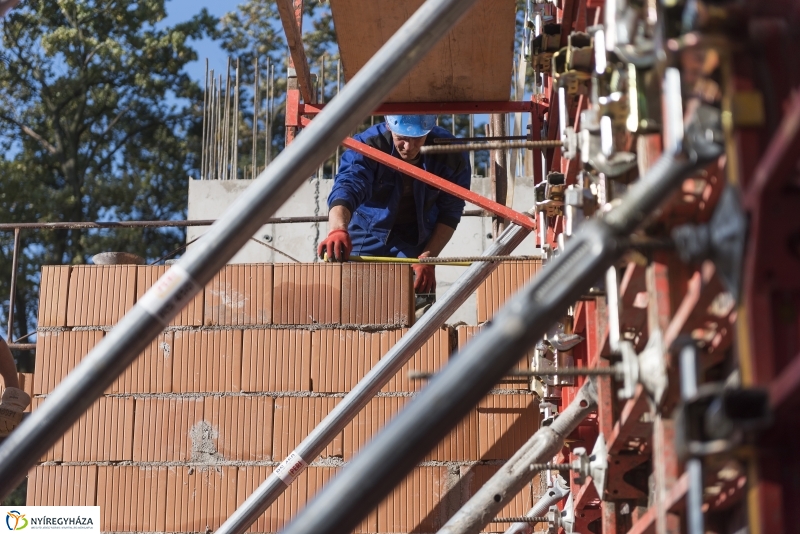 Így épült a Pangea 6.