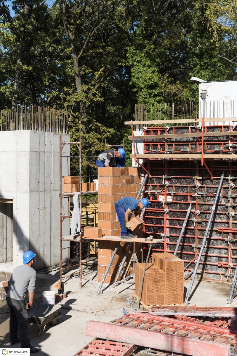 Így épült a Pangea 6.