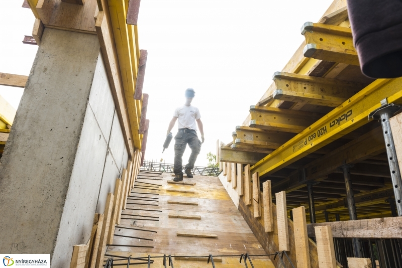 Így épült a Pangea 6.