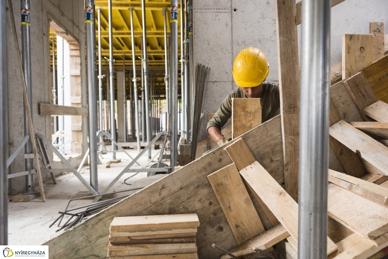 Így épült a Pangea 6.