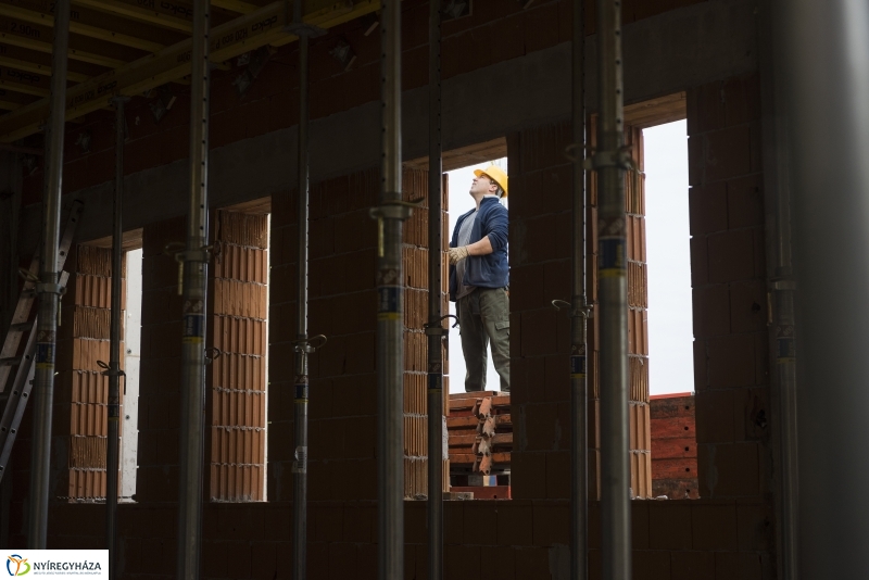 Így épült a Pangea 6.