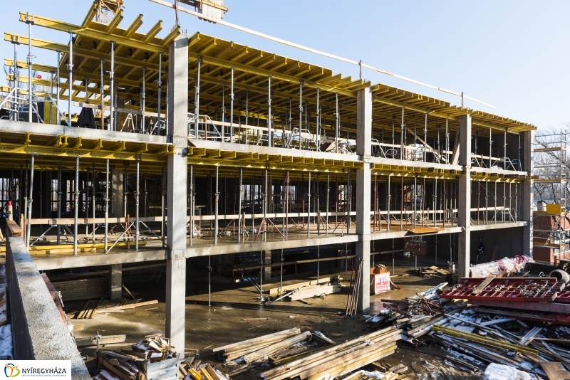 Így épült a Pangea 8.