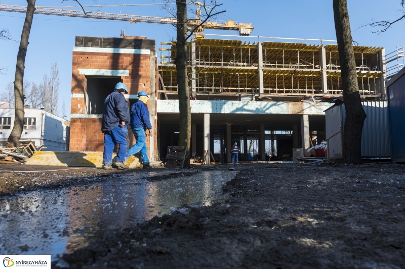 Így épült a Pangea 8.