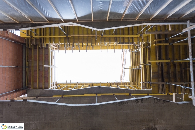 Így épült a Pangea 8.