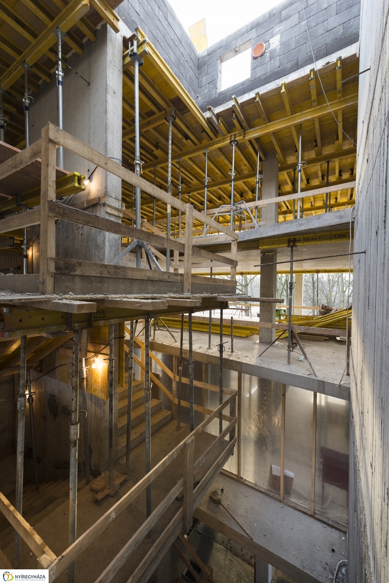 Így épült a Pangea 8.