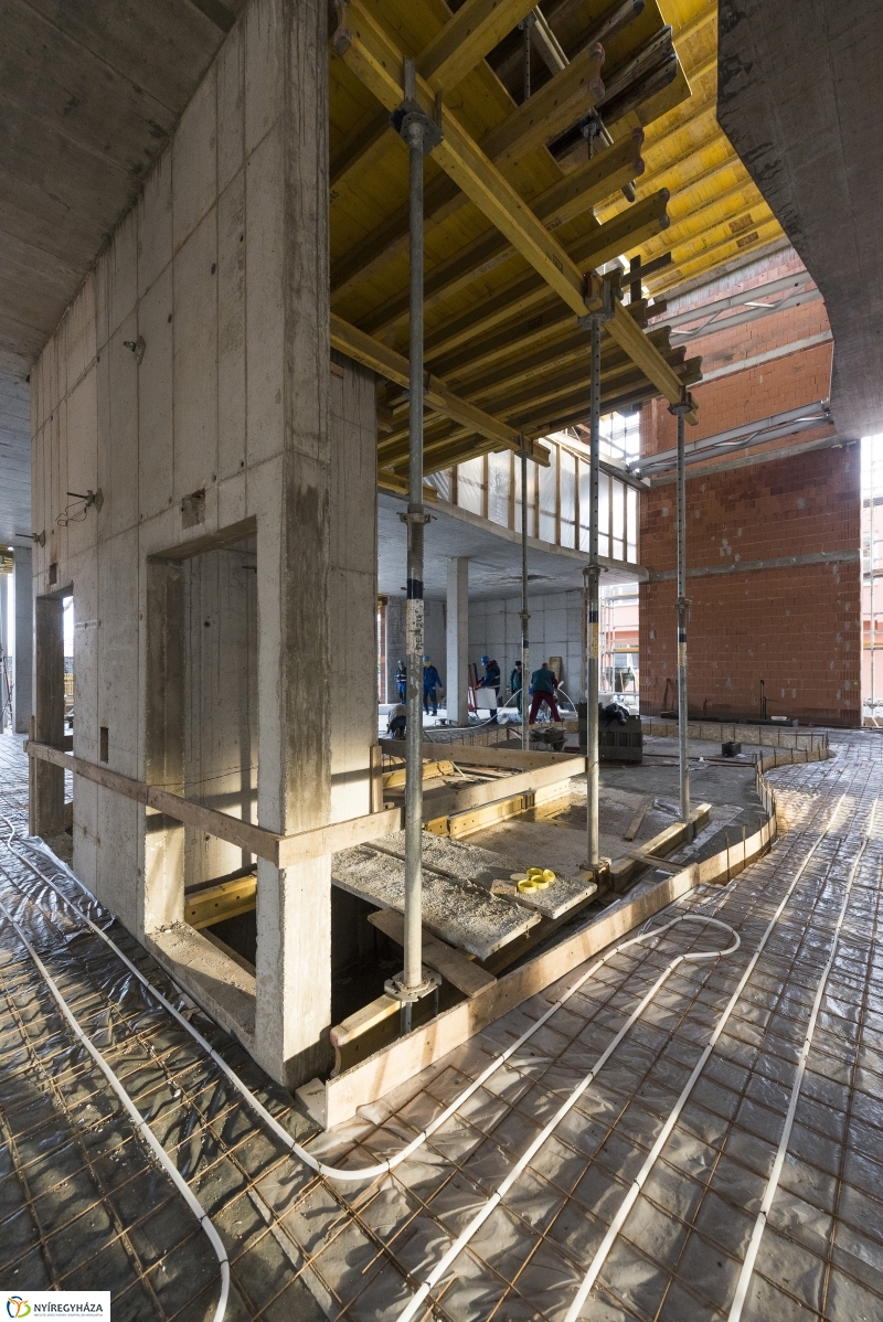 Így épült a Pangea 8.