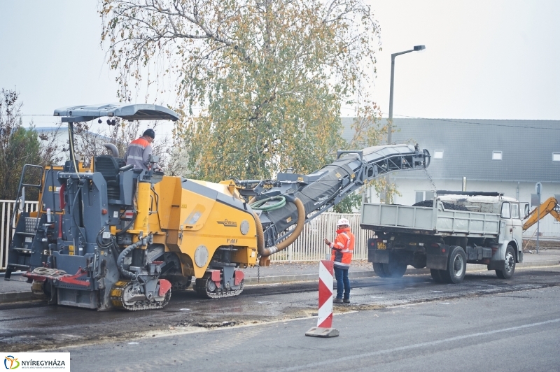 Útfelújítás a Tünde utcán - fotó Szarka Lajos
