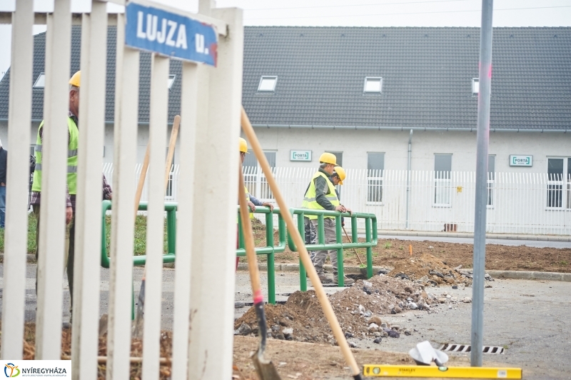 Útfelújítás a Tünde utcán - fotó Szarka Lajos