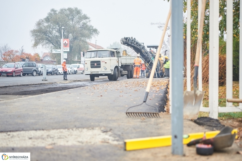Útfelújítás a Tünde utcán - fotó Szarka Lajos
