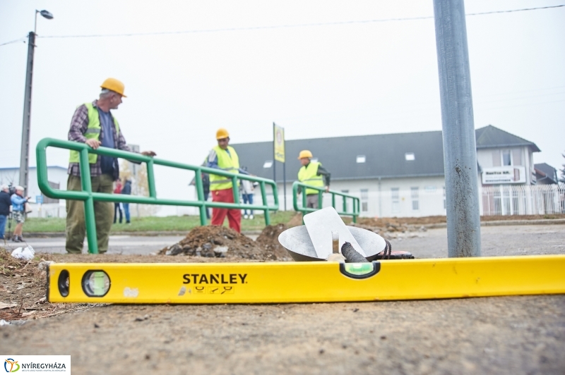 Útfelújítás a Tünde utcán - fotó Szarka Lajos