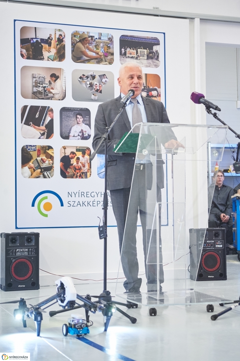 Digitális Alkotóműhely átadó - fotó Szarka Lajos