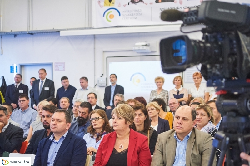 Digitális Alkotóműhely átadó - fotó Szarka Lajos