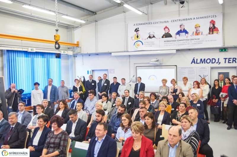 Digitális Alkotóműhely átadó - fotó Szarka Lajos