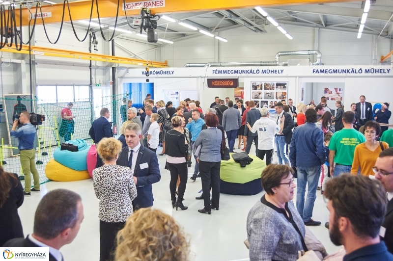 Digitális Alkotóműhely átadó - fotó Szarka Lajos