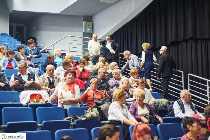 Városi Nyugdíjas Ki mit tud - fotó Szarka Lajos