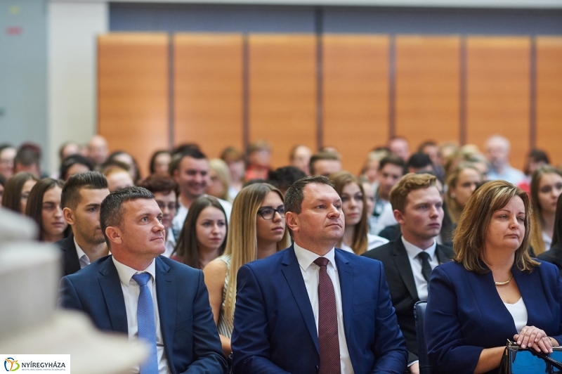 Határtalan tudomány az egyetemen - fotó Szarka Lajos