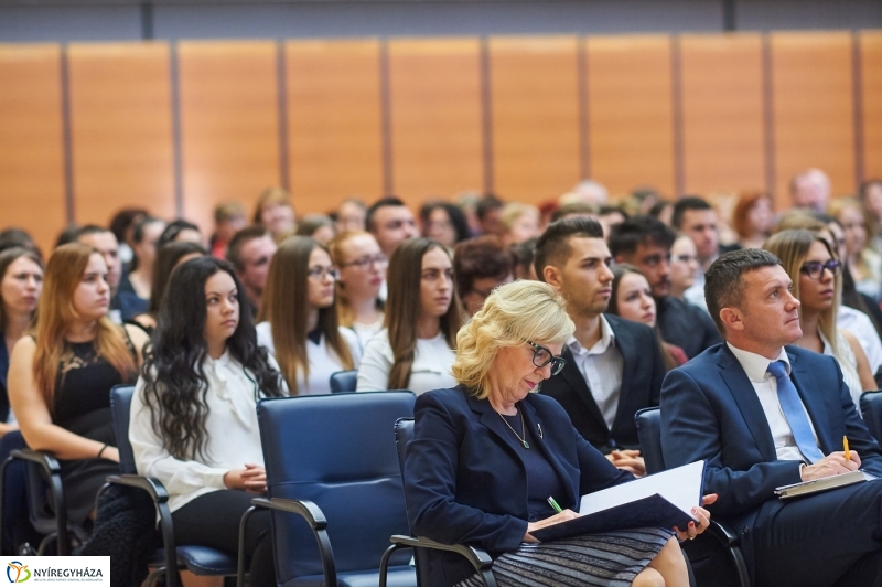 Határtalan tudomány az egyetemen - fotó Szarka Lajos