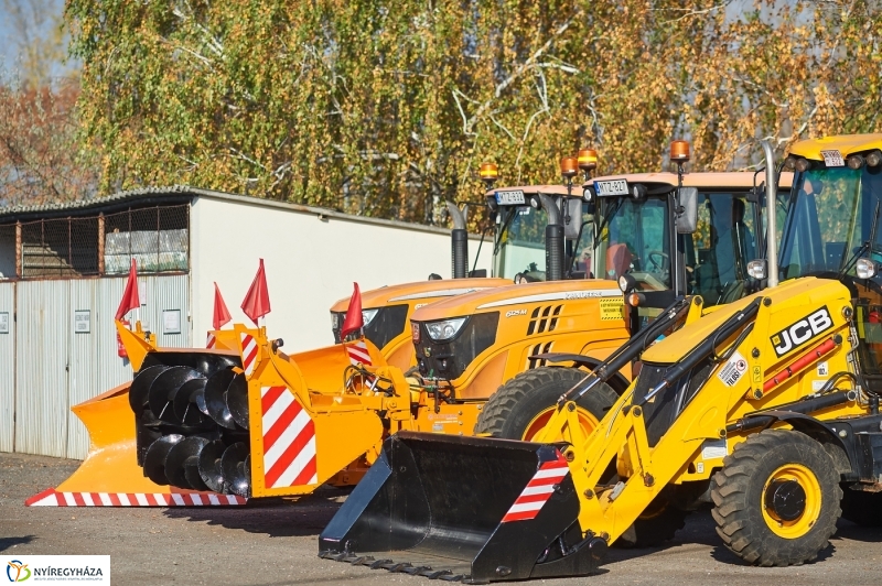 Gépszemle a Magyar Közútnál - fotó Szarka Lajos