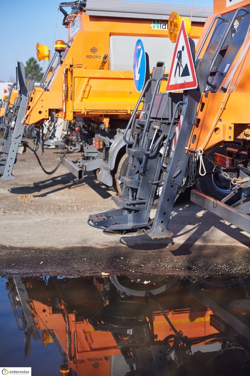 Gépszemle a Magyar Közútnál - fotó Szarka Lajos