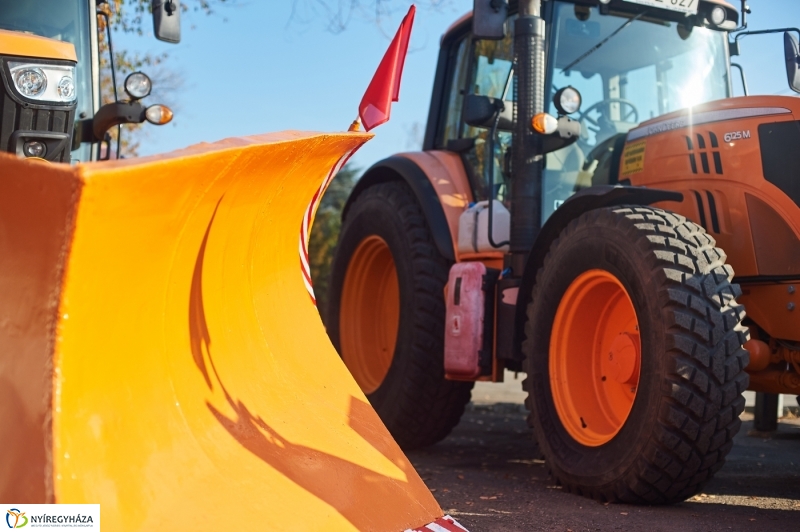 Gépszemle a Magyar Közútnál - fotó Szarka Lajos