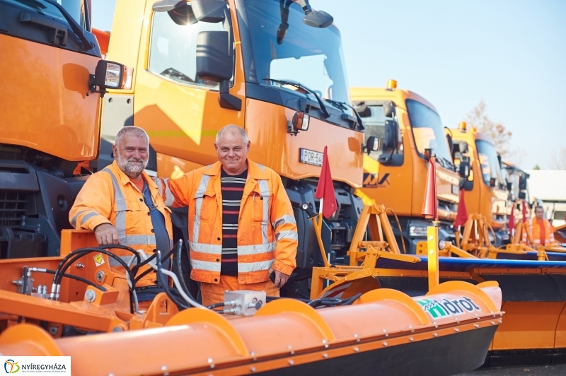Gépszemle a Magyar Közútnál - fotó Szarka Lajos