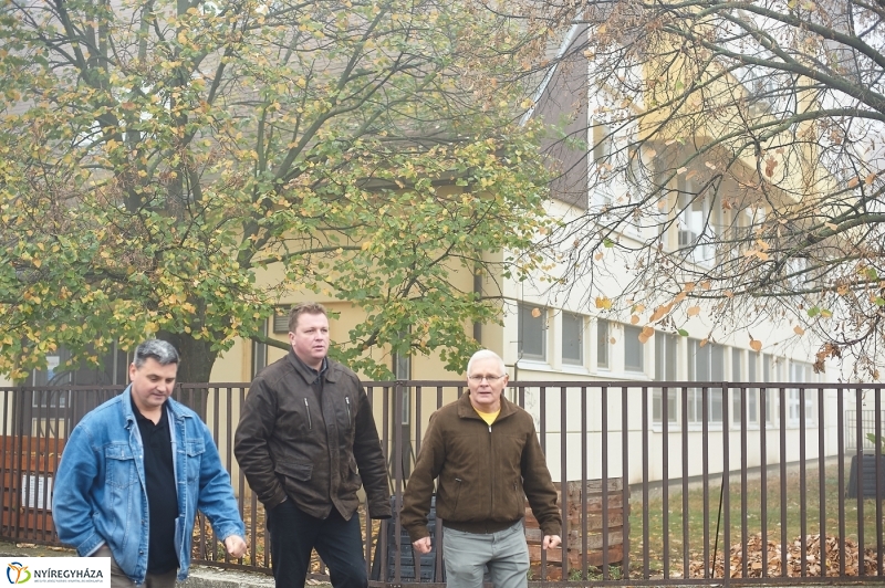 Faültetés Borbányán - fotó Szarka Lajos