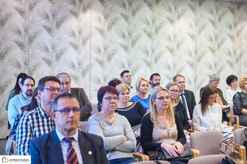 Szakképzési konferencia a Pangeában - fotó Szarka Lajos