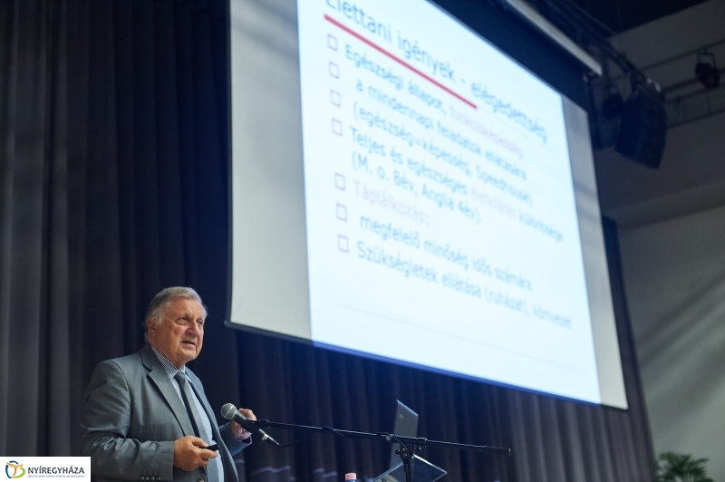 Idősek Akadémiája 20181114 - fotó Szarka Lajos