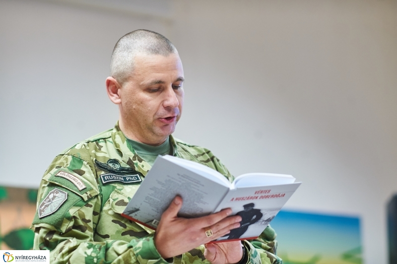 Vértes a huszárok doberdója - fotó Szarka Lajos